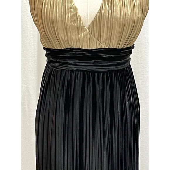 STELLA & JAMIE NEW NWT Black and Champagne Pleated Halter Open Back Dress Small - Picture 3 of 16